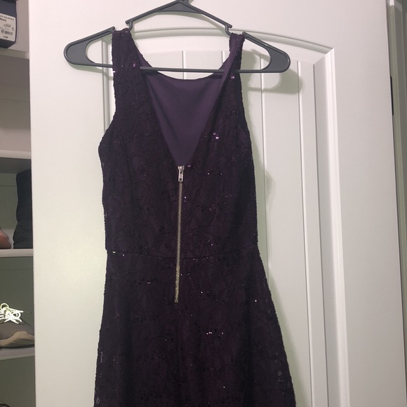 Women’s formal dress - Picture 4 of 5